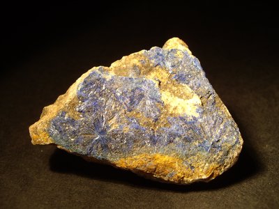 Azurite - Allemagne, Neubulach - Mars 2006 -- 10/06/08 Azurite - Allemagne, Neubulach - Mars 2006 -- 10/06/08