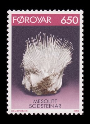 Mésolite (timbre) - Iles Féroé - 1992 -- 21/09/08 Mésolite (timbre) - Iles Féroé - 1992 -- 21/09/08